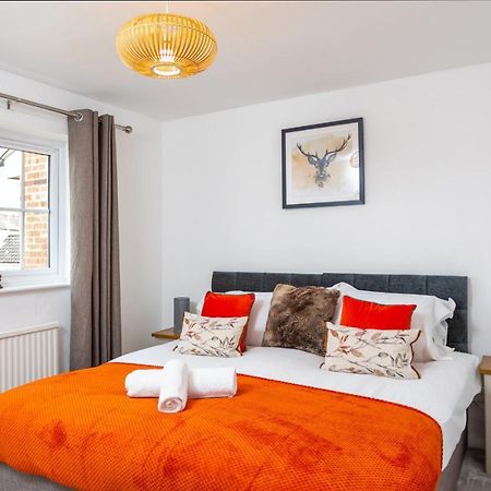 אשפורד Maunsell House - Lovely Central Home Near Designer Outlets & Town With Parking מראה חיצוני תמונה