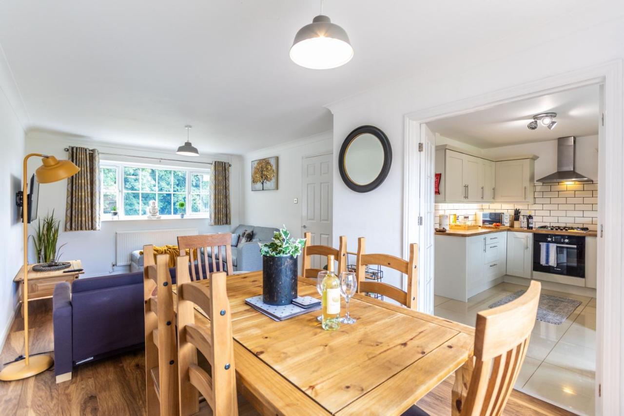 אשפורד Maunsell House - Lovely Central Home Near Designer Outlets & Town With Parking מראה חיצוני תמונה