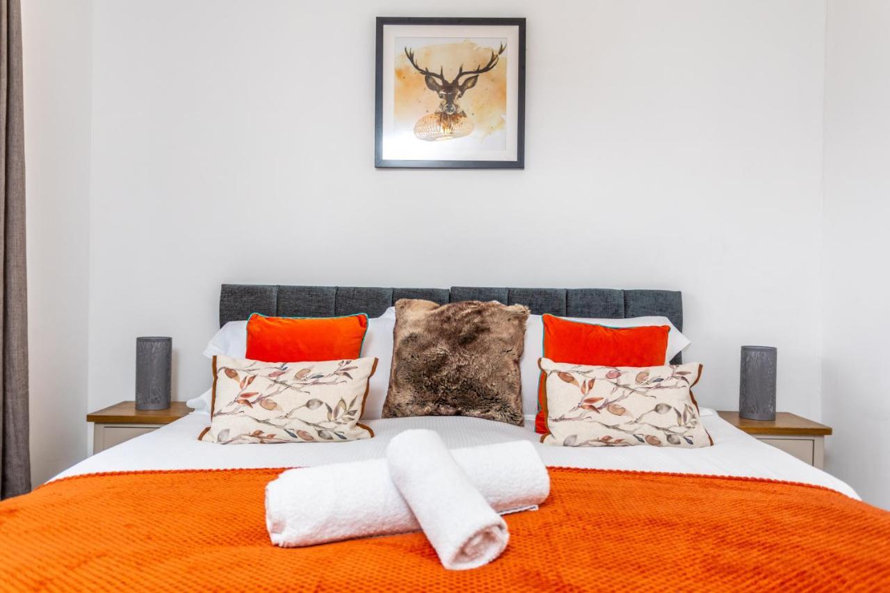 אשפורד Maunsell House - Lovely Central Home Near Designer Outlets & Town With Parking מראה חיצוני תמונה